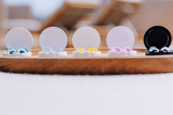 Le bouchon d’oreille transparent : entre style, confort et liberté - TO THE MOOD